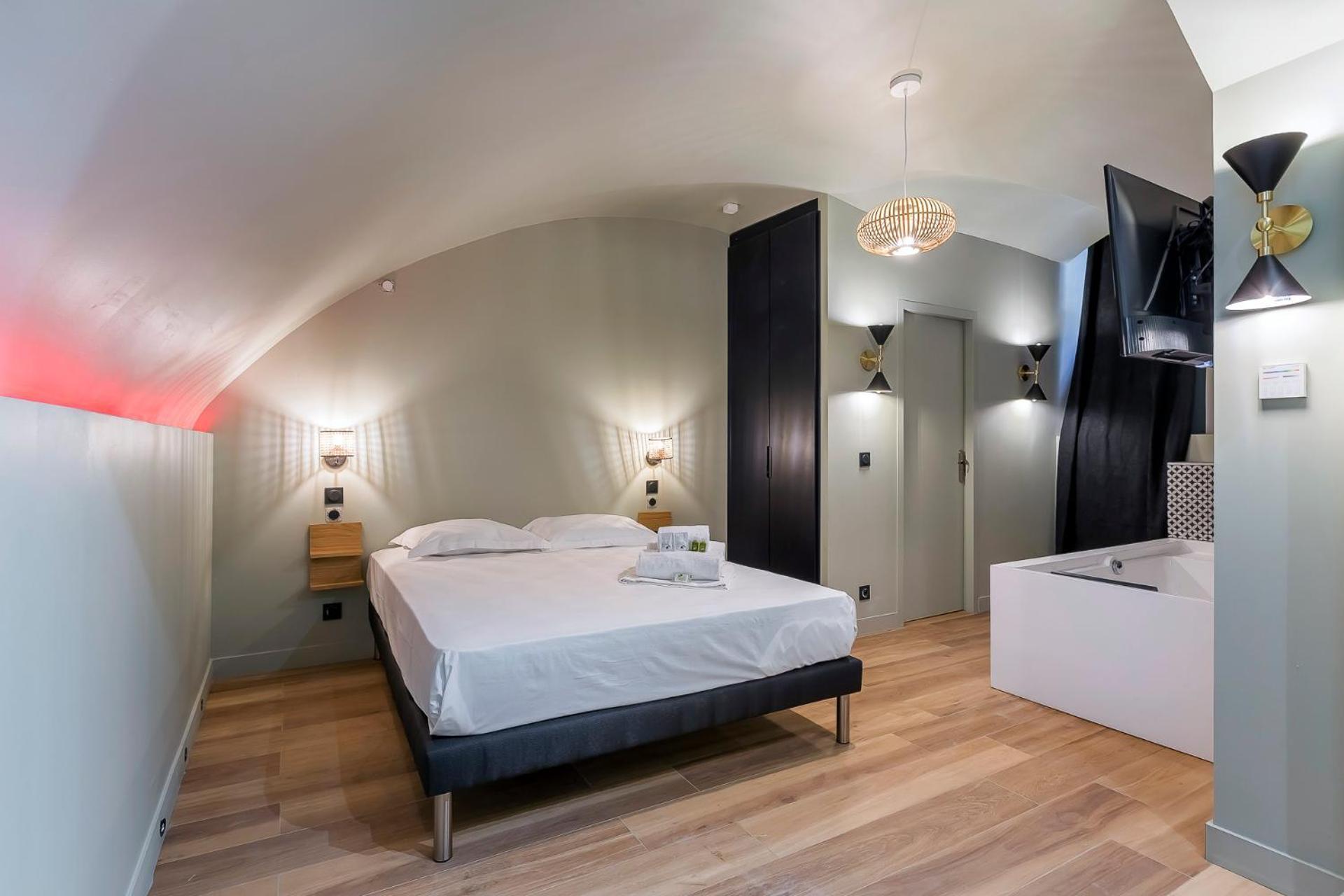 Suite Romantique Balneo Centre Lyon Exteriör bild