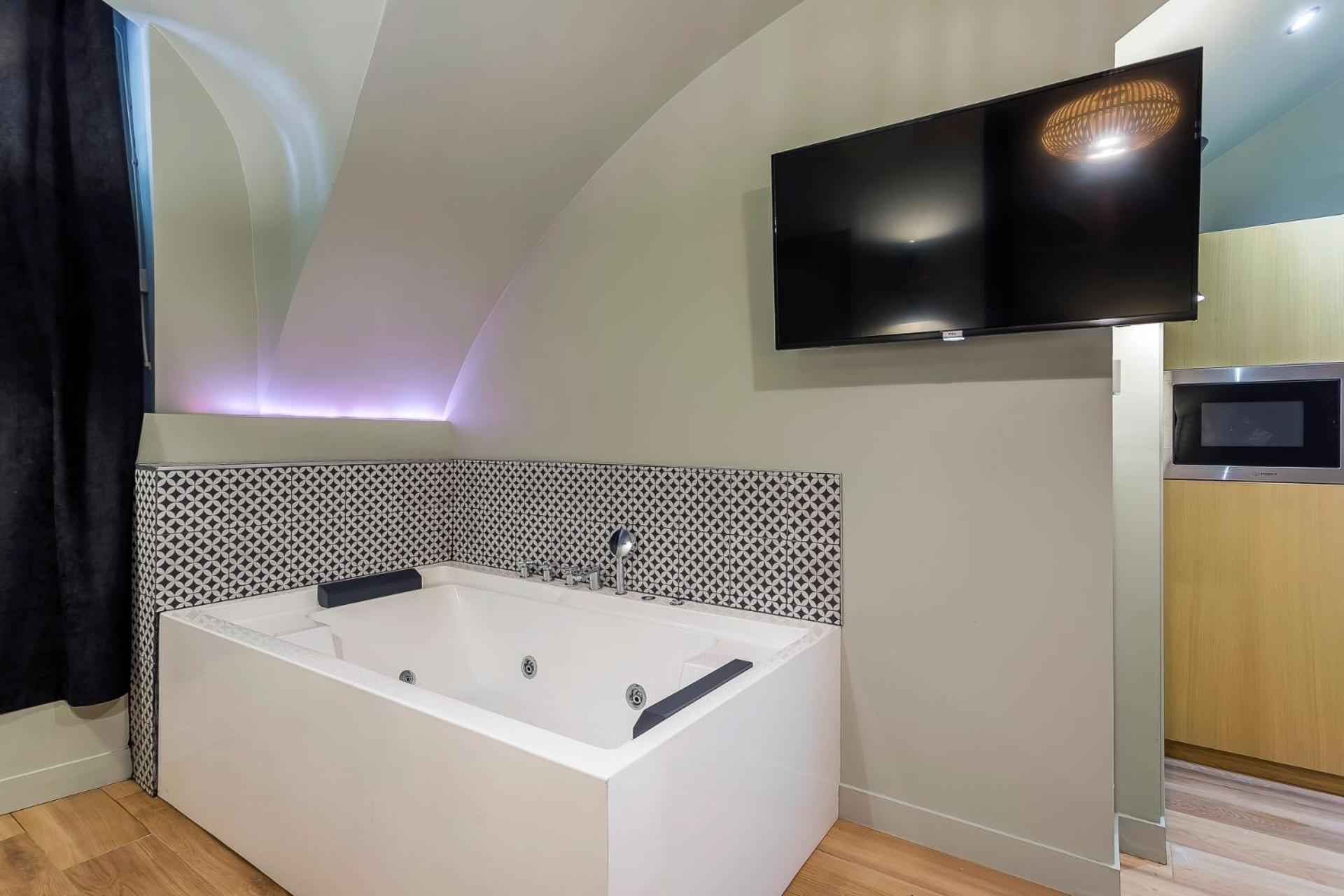 Suite Romantique Balneo Centre Lyon Exteriör bild