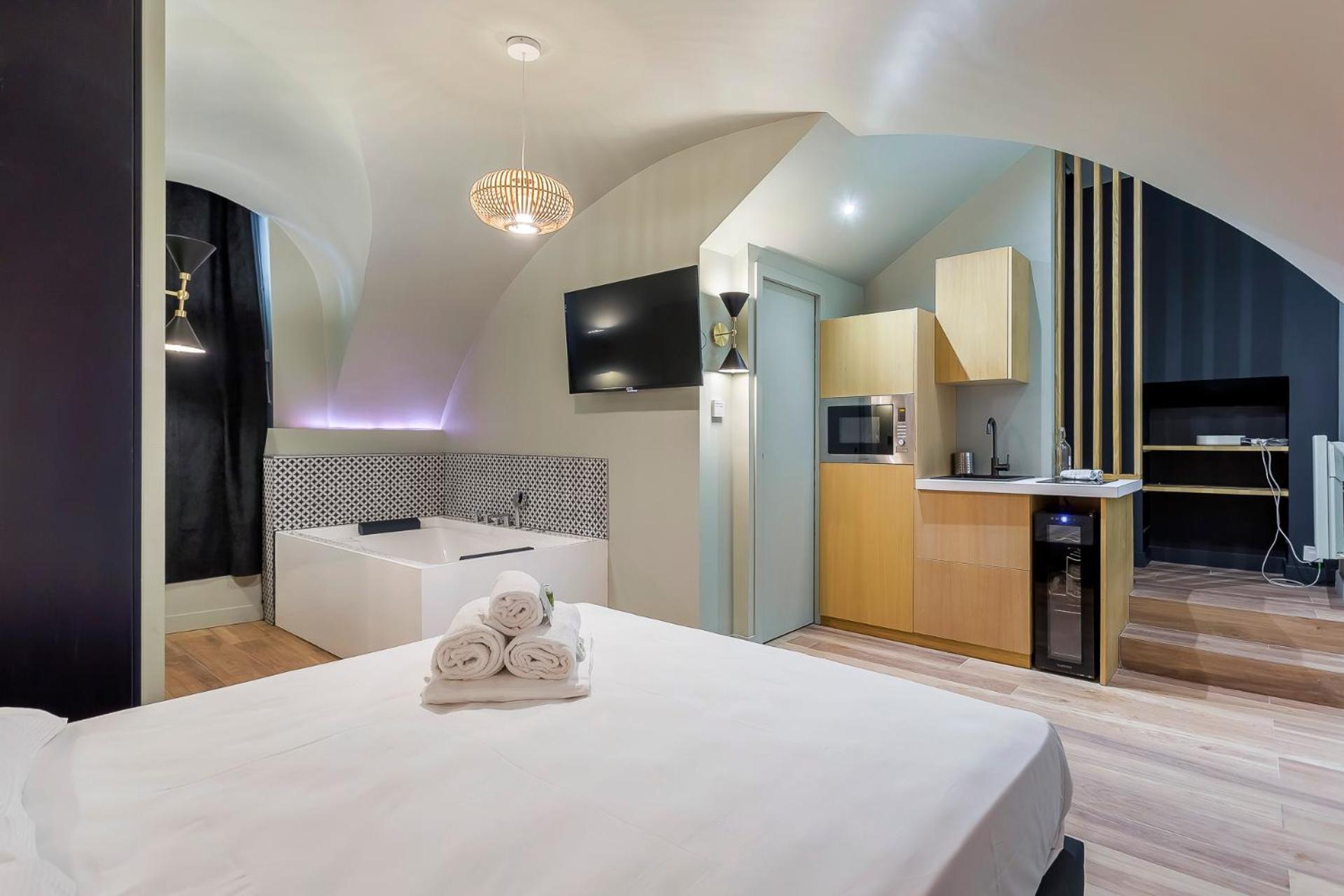 Suite Romantique Balneo Centre Lyon Exteriör bild